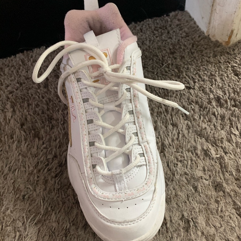 Fila shoes - Picture 3 of 6